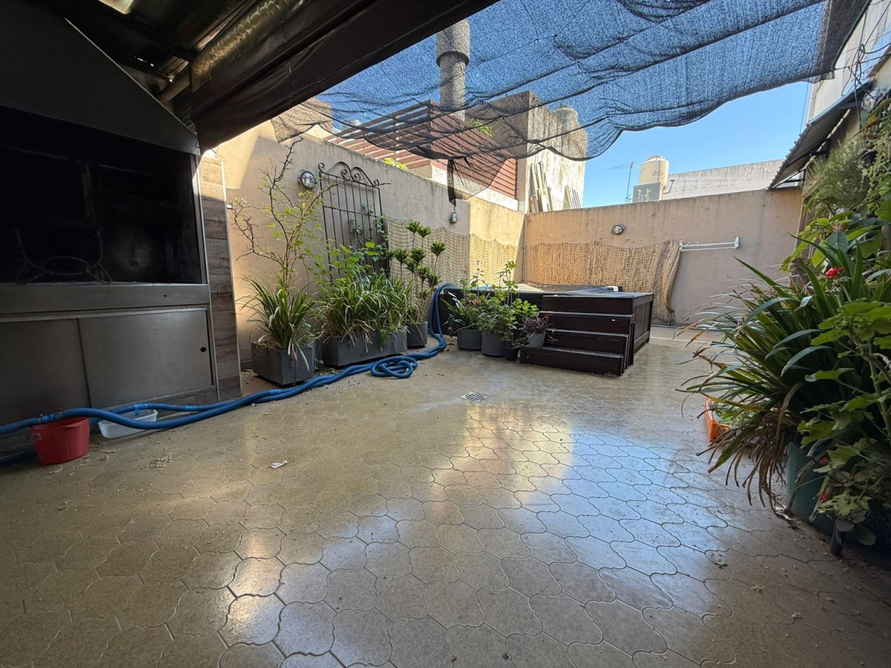 VENTA EN BOCK DOS CASAS EN LOTE PROPIO. OPORTUNIDAD DE INVERSION!!!