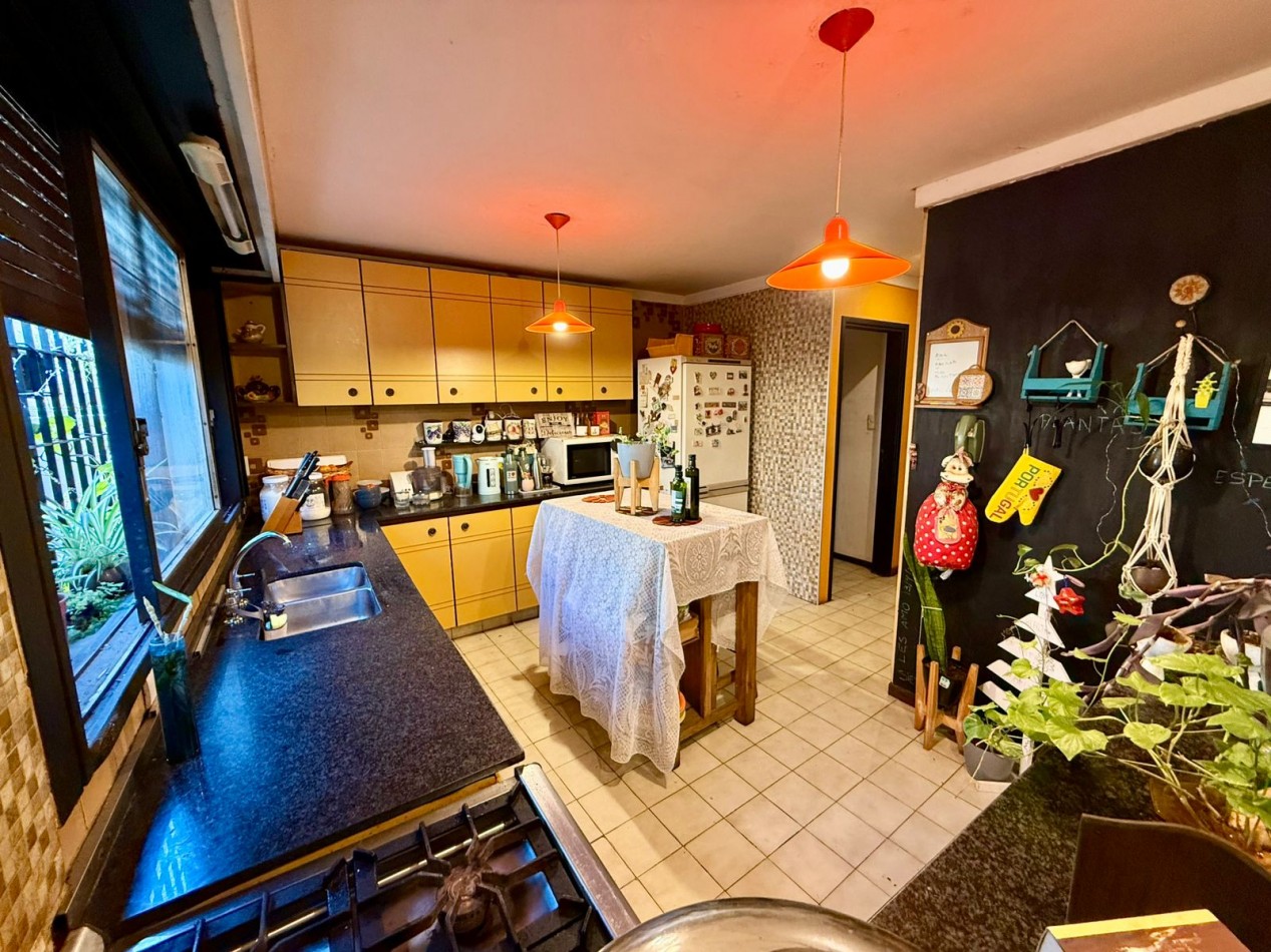 VENTA EN BOCK DOS CASAS EN LOTE PROPIO. OPORTUNIDAD DE INVERSION!!!