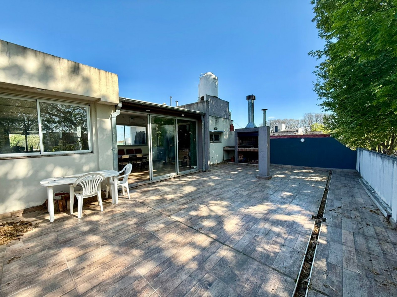 VENTA EN BOCK DOS CASAS EN LOTE PROPIO. OPORTUNIDAD DE INVERSION!!!