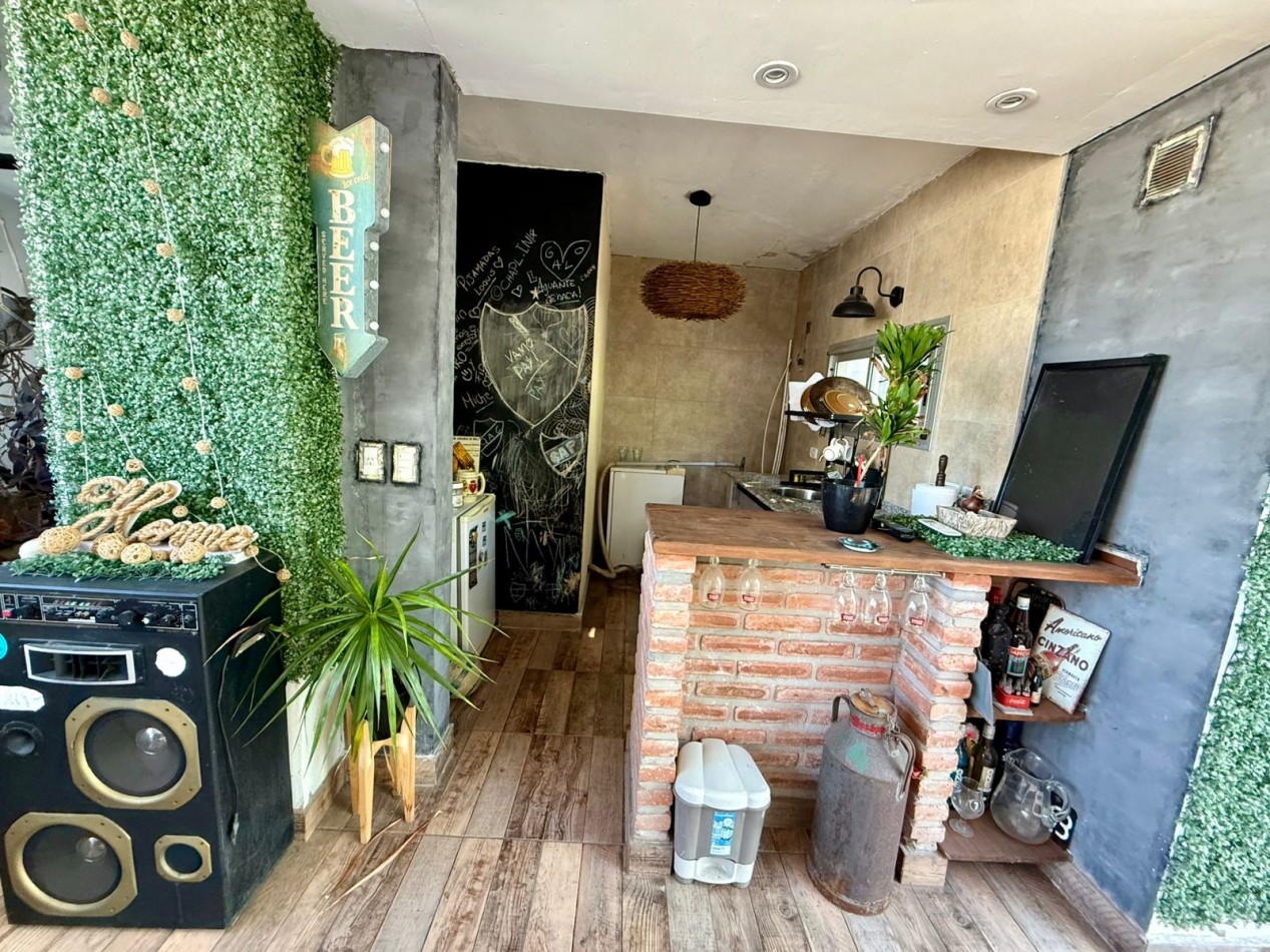 VENTA EN BOCK DOS CASAS EN LOTE PROPIO. OPORTUNIDAD DE INVERSION!!!