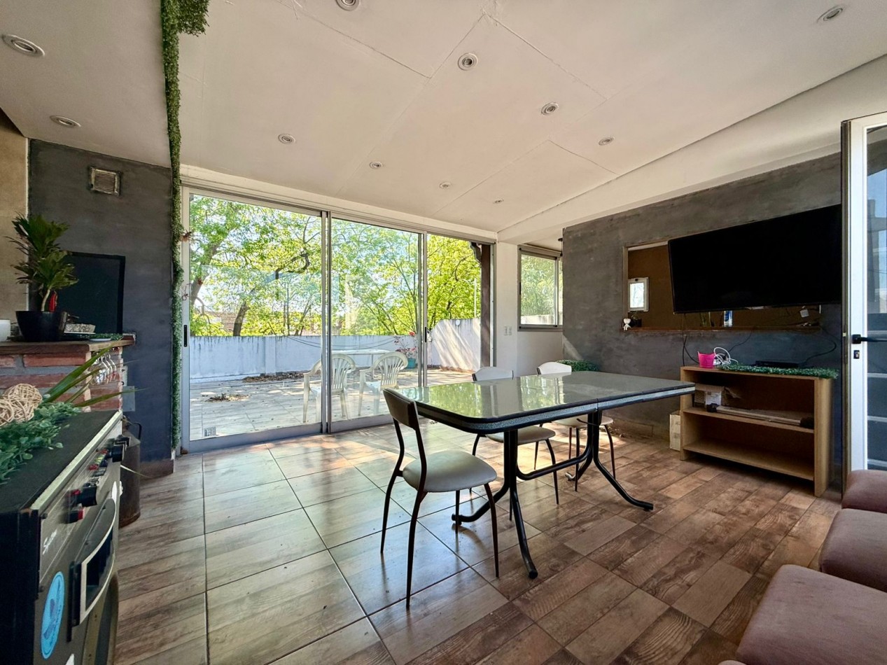 VENTA EN BOCK DOS CASAS EN LOTE PROPIO. OPORTUNIDAD DE INVERSION!!!