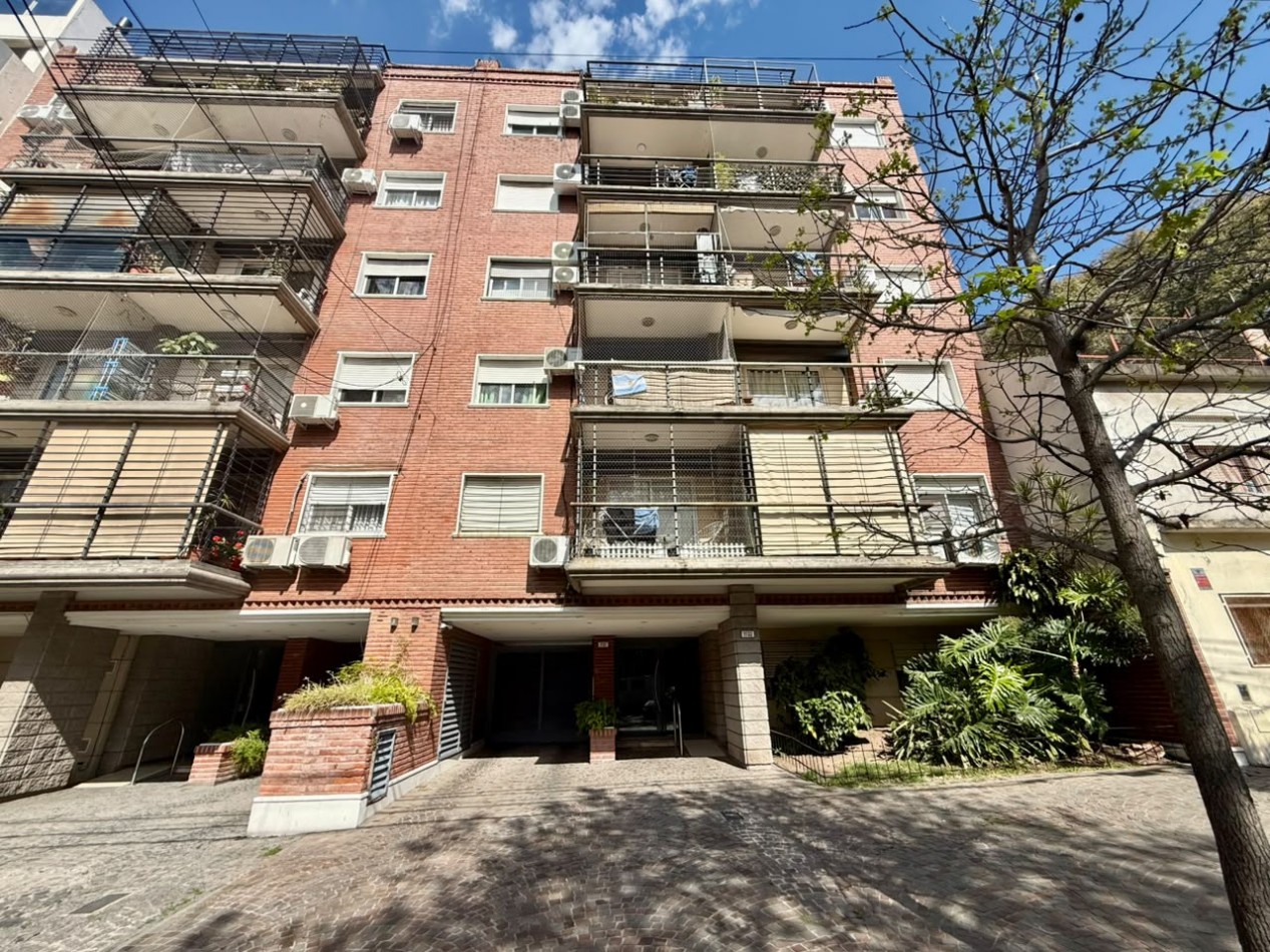 DEPARTAMENTO AL FRENTE 3 AMBIENTES CON COCHERA Y BAULERA EN VILLA URQUIZA