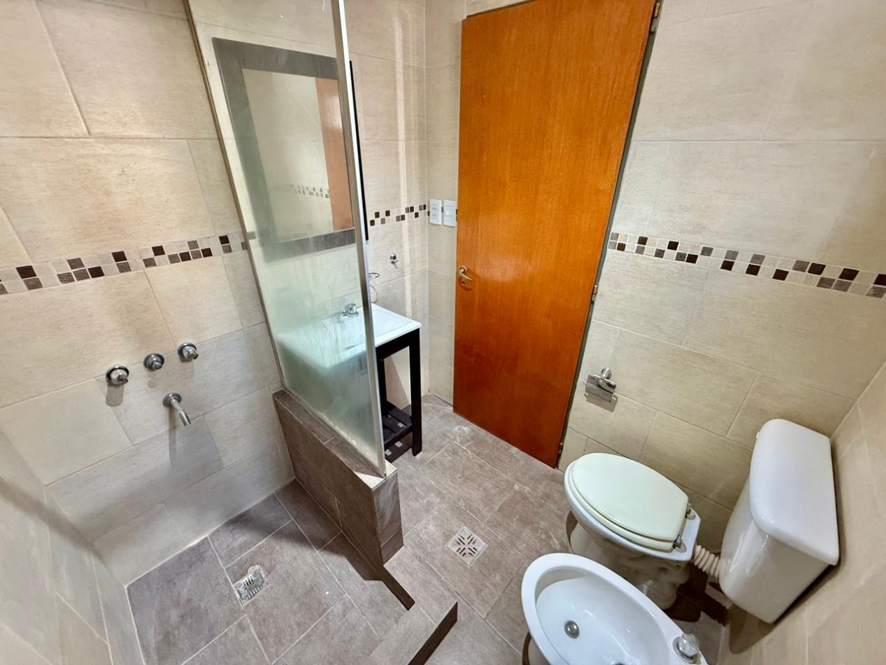 Excelente 3 ambientes en primer piso, sin expensas, no aceptan mascota