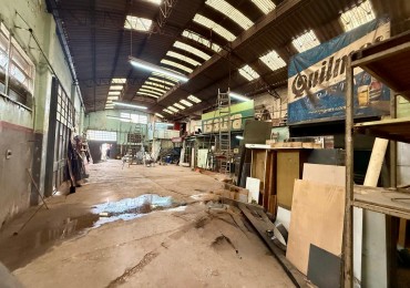 Galpon de 600 m2 con oficinas sobre lote de 16x50 con trifasica